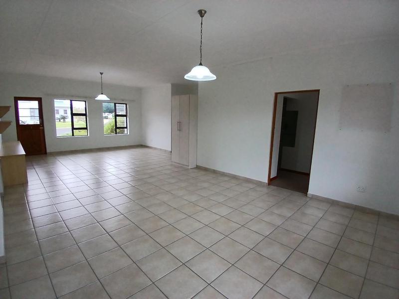 2 Bedroom Property for Sale in Stilbaai Wes Western Cape